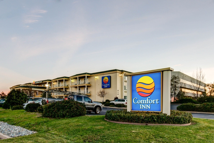 Imagen general del Hotel Comfort Inn Redding Near I-5. Foto 1