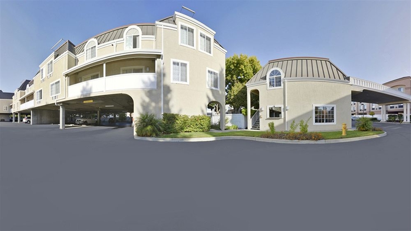 Imagen de los exteriores del Hotel Comfort Inn Redwood City. Foto 6