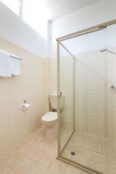 Imagen del bar/restaurante del Hotel Comfort Inn Regal Park, North Adelaide. Foto 2