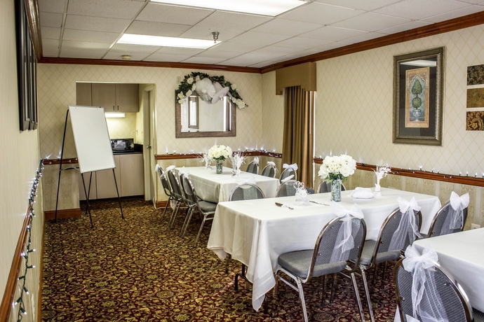 Imagen de los interiores del Hotel Comfort Inn Research Triangle Park. Foto 8