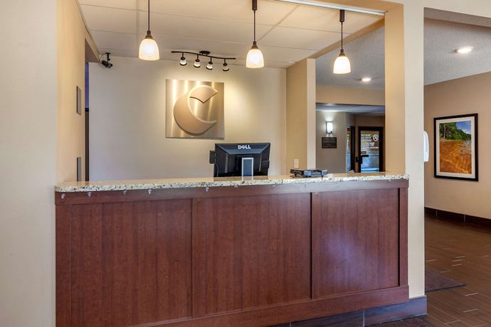 Imagen de los interiores del Hotel Comfort Inn Rhinelander. Foto 18