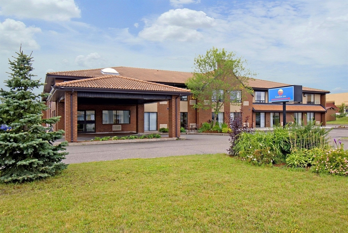 Imagen de los exteriores del Hotel Comfort Inn Rimouski. Foto 9