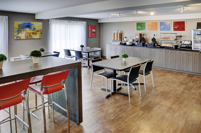 Imagen del bar/restaurante del Hotel Comfort Inn Rimouski. Foto 5