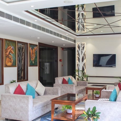 Imagen de los interiores del Hotel Comfort Inn Rishikesh. Foto 18