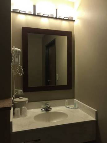 Imagen de la habitación del Hotel Comfort Inn Romeoville - Bolingbrook. Foto 2