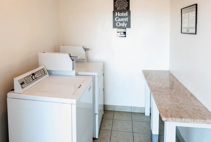 Imagen de los interiores del Hotel Comfort Inn San Diego Airport At The Harbor. Foto 13