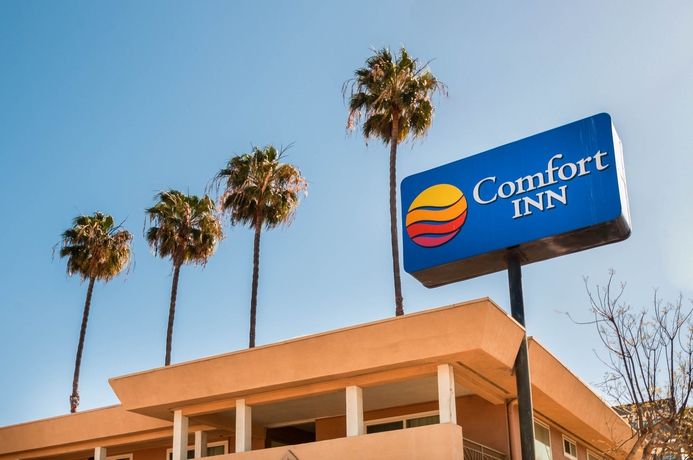 Imagen de los exteriores del Hotel Comfort Inn San Diego Airport At The Harbor. Foto 11