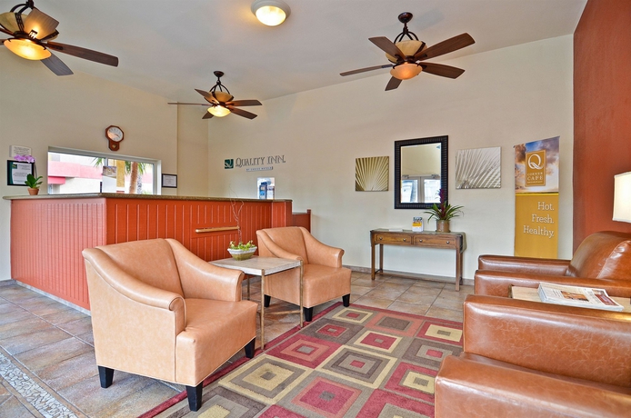 Imagen de los interiores del Hotel Comfort Inn San Diego Miramar. Foto 14