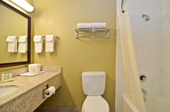 Imagen de la habitación del Hotel Comfort Inn San Diego Miramar. Foto 11