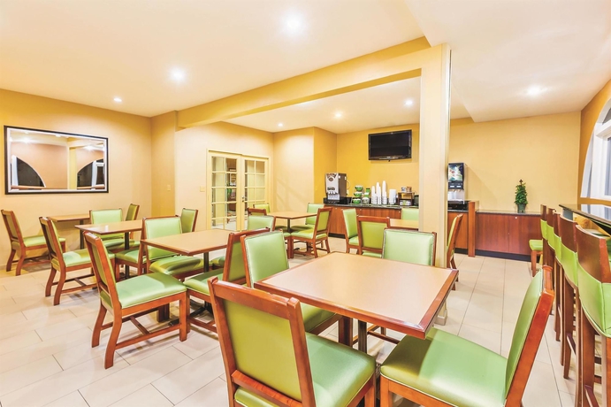 Imagen del bar/restaurante del Hotel Comfort Inn San Diego Old Town. Foto 6