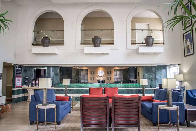Imagen de los interiores del Hotel Comfort Inn Sandusky. Foto 16