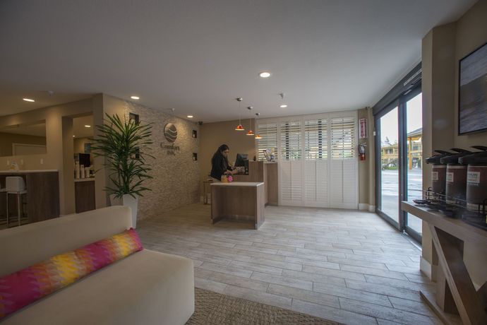 Imagen de los interiores del Hotel Comfort Inn Santa Cruz. Foto 18