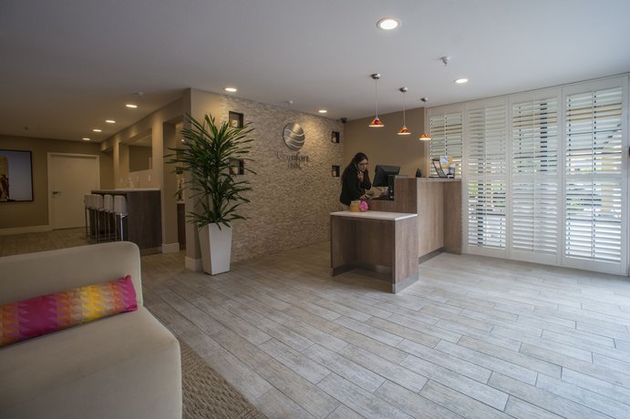 Imagen de los interiores del Hotel Comfort Inn Santa Cruz. Foto 19