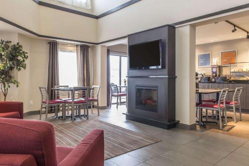 Imagen general del Hotel Comfort Inn Sept-Iles - Cotes Nord. Foto 1