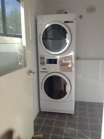 Imagen de los interiores del Hotel Comfort Inn Serenity Bathurst. Foto 38