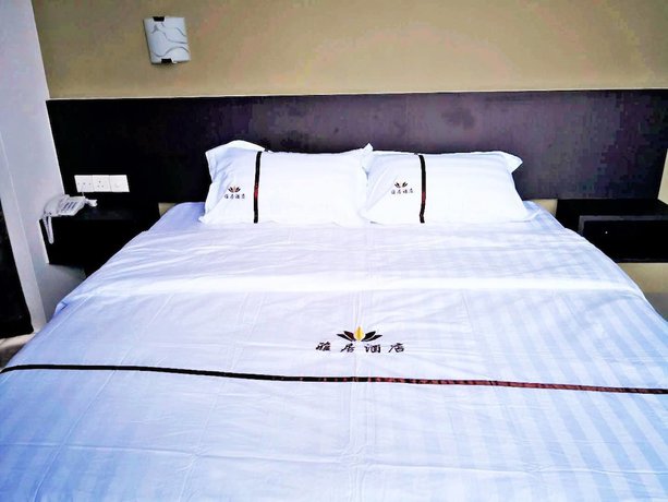 Imagen de la habitación del Hotel Comfort Inn, Sibu. Foto 3