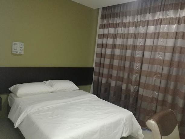 Imagen de la habitación del Hotel Comfort Inn, Sibu. Foto 8