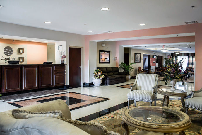 Imagen de los interiores del Hotel Comfort Inn Smithfield Near I-95. Foto 12