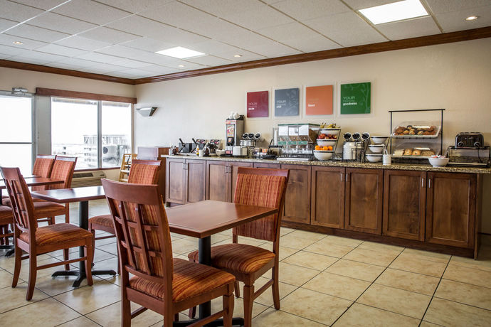 Imagen del bar/restaurante del Hotel Comfort Inn South Oceanfront. Foto 4
