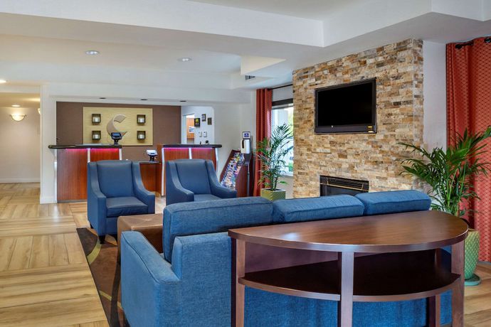 Imagen de los interiores del Hotel Comfort Inn South San Jose / Morgan Hill. Foto 20