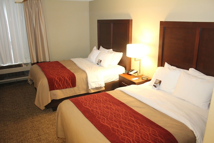 Imagen de la habitación del Hotel Comfort Inn Splash Harbor. Foto 8