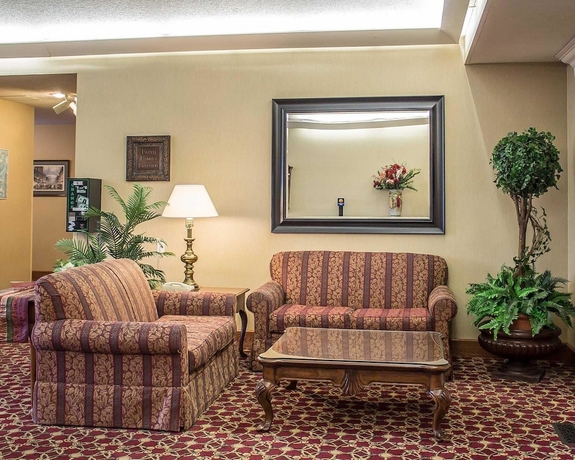 Imagen de los interiores del Hotel Comfort Inn Splash Harbor. Foto 17