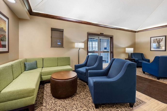 Imagen de los interiores del Hotel Comfort Inn Splash Harbor. Foto 19