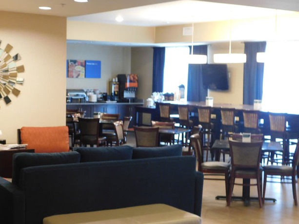 Imagen de los interiores del Hotel Comfort Inn, St Clairsville. Foto 20