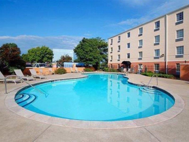 Imagen general del Hotel Comfort Inn St. Louis - Westport Event Center. Foto 4
