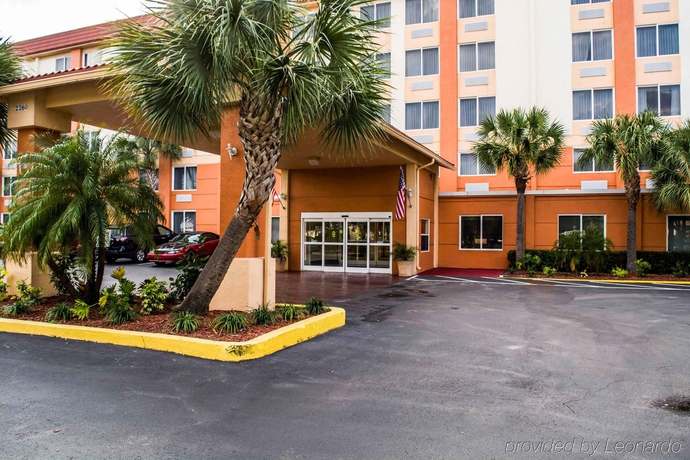 Imagen general del Hotel Comfort Inn St Petersburg North. Foto 3