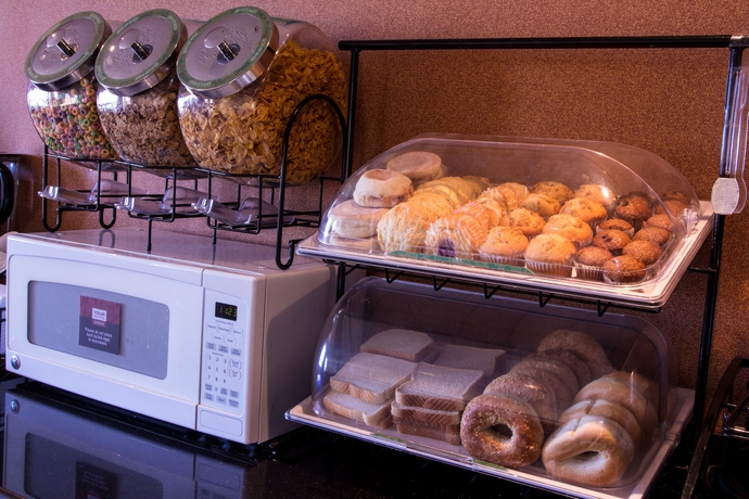 Imagen del bar/restaurante del Hotel Comfort Inn St Thomas. Foto 4