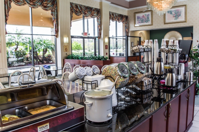 Imagen del bar/restaurante del Hotel Comfort Inn Sun City Center - Tampa South. Foto 4