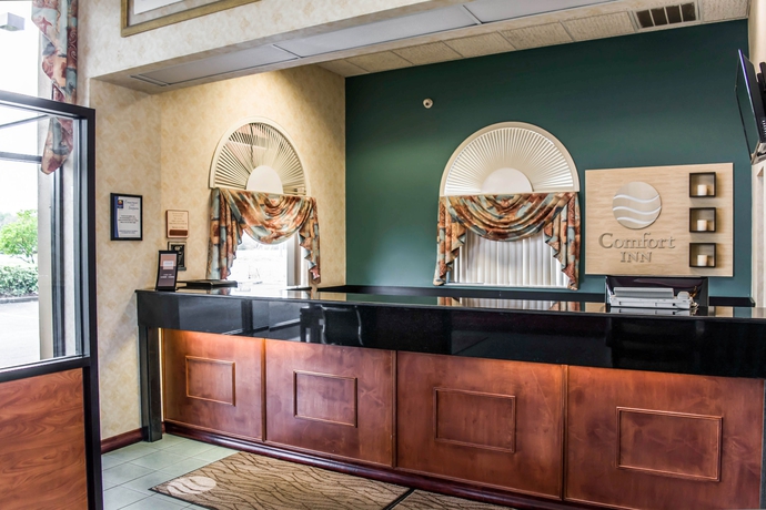 Imagen de los interiores del Hotel Comfort Inn Sun City Center - Tampa South. Foto 15