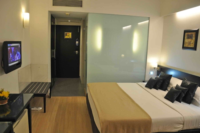 Imagen de los interiores del Hotel Comfort Inn Sunset. Foto 16