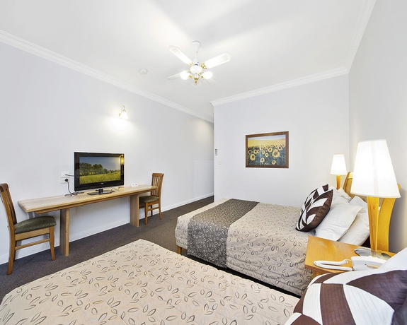 Imagen de la habitación del Hotel Comfort Inn The International. Foto 6