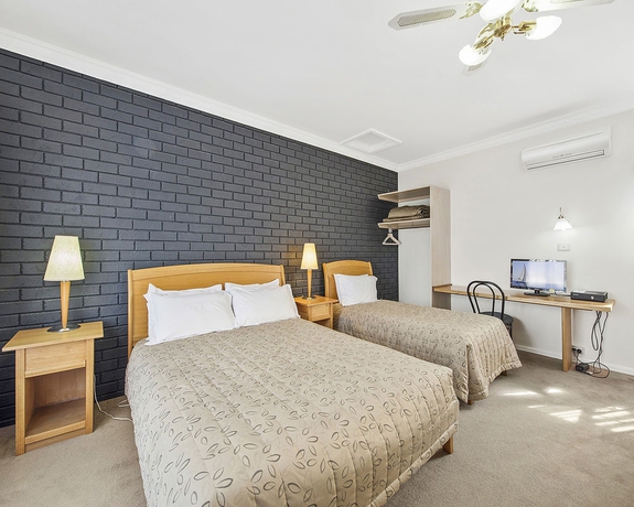 Imagen de la habitación del Hotel Comfort Inn The International. Foto 11