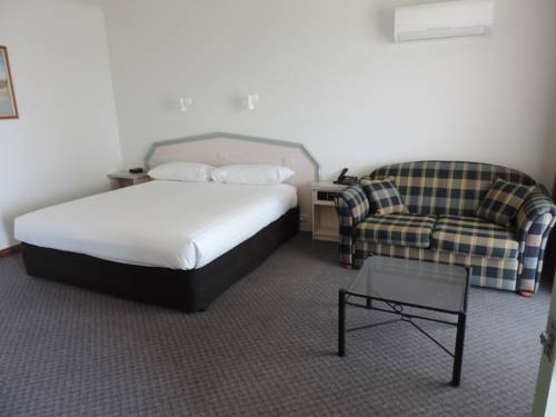 Imagen de la habitación del Hotel Comfort Inn The Lakes. Foto 2