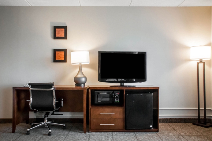 Imagen de la habitación del Hotel Comfort Inn The Pointe. Foto 6