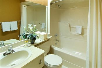 Imagen de la habitación del Hotel Comfort Inn Toronto North. Foto 10