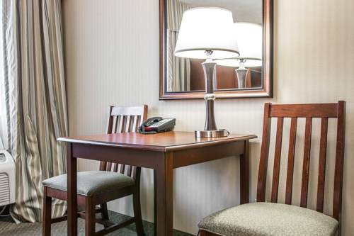 Imagen de la habitación del Hotel Comfort Inn Traverse City. Foto 3