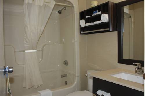 Imagen de la habitación del Hotel Comfort Inn Trenton. Foto 6