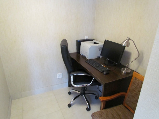 Imagen de los interiores del Hotel Comfort Inn Trois-rivières. Foto 8