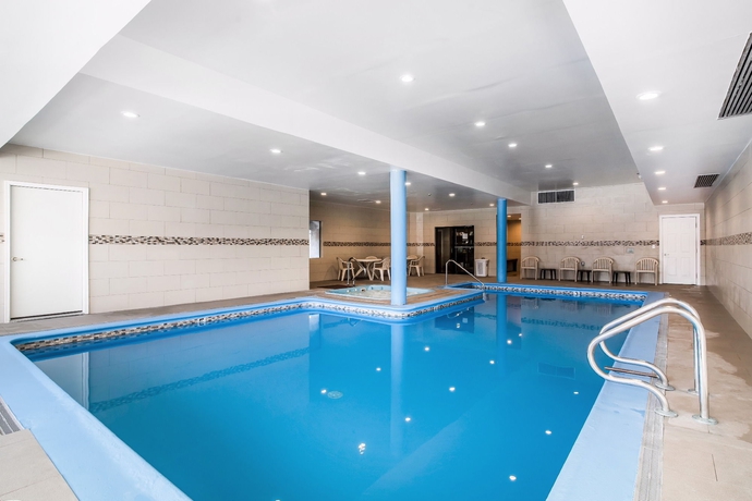 Imagen de la piscina del Hotel Comfort Inn Trolley Square. Foto 13