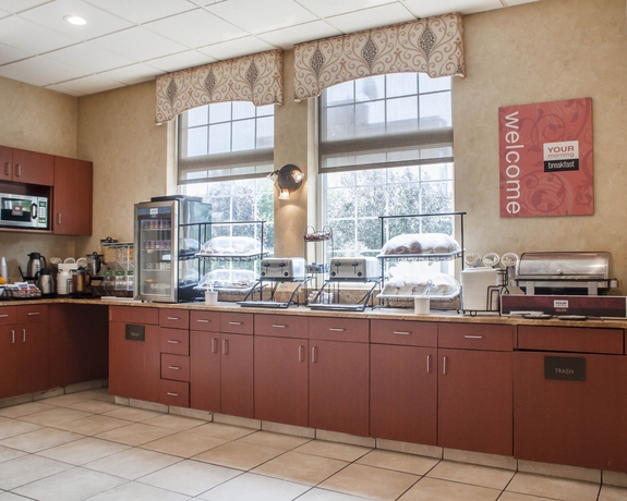 Imagen del bar/restaurante del Hotel Comfort Inn University, Amherst. Foto 7