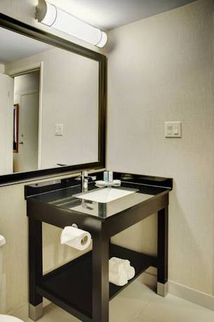 Imagen de la habitación del Hotel Comfort Inn Val D'or. Foto 16
