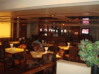 Imagen del bar/restaurante del Hotel Comfort Inn Vijay Residency. Foto 2