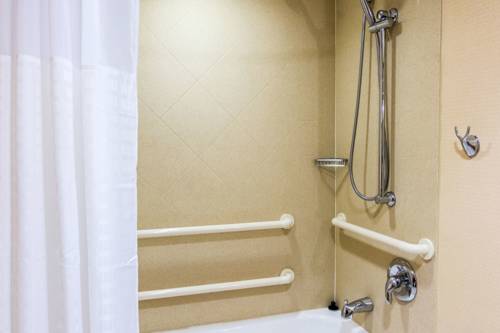 Imagen de la habitación del Hotel Comfort Inn Washington Dc Joint Andrews Afb. Foto 14