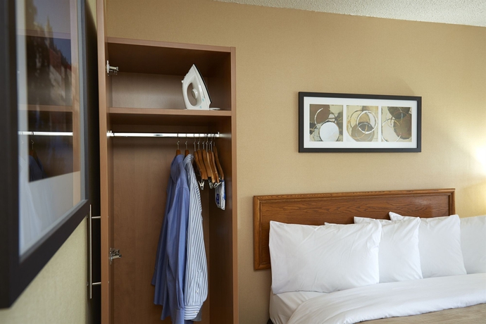 Imagen de la habitación del Hotel Comfort Inn West Edmonton. Foto 4