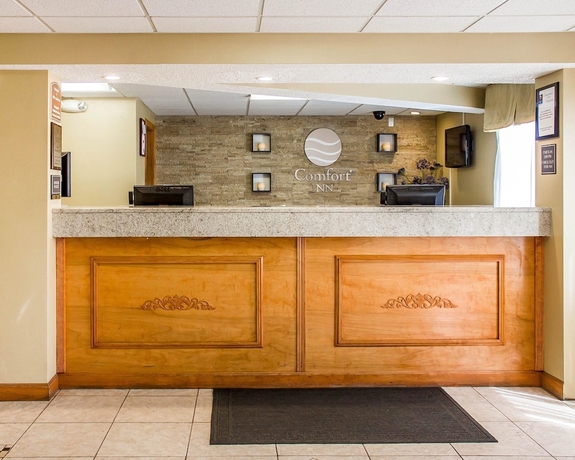 Imagen de los interiores del Hotel Comfort Inn Wethersfield - Hartford. Foto 13