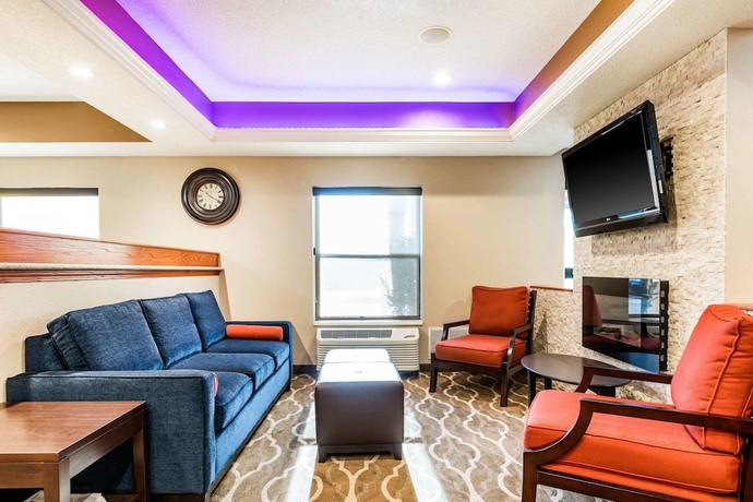 Imagen de los interiores del Hotel Comfort Inn Wings Stadium. Foto 19